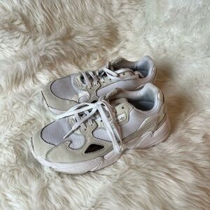 Adidas Sneakers Size 6.5